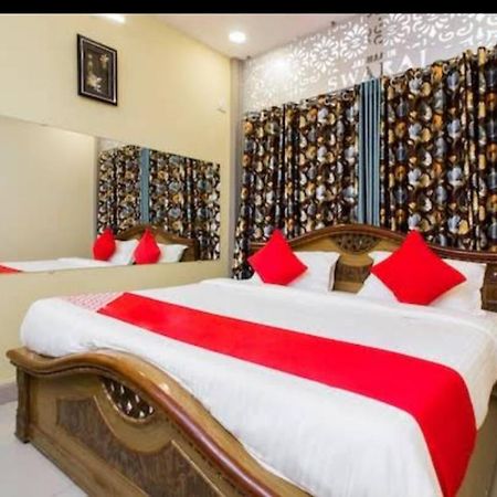 Hotel Swaraj Logde ปันเวล ภายนอก รูปภาพ