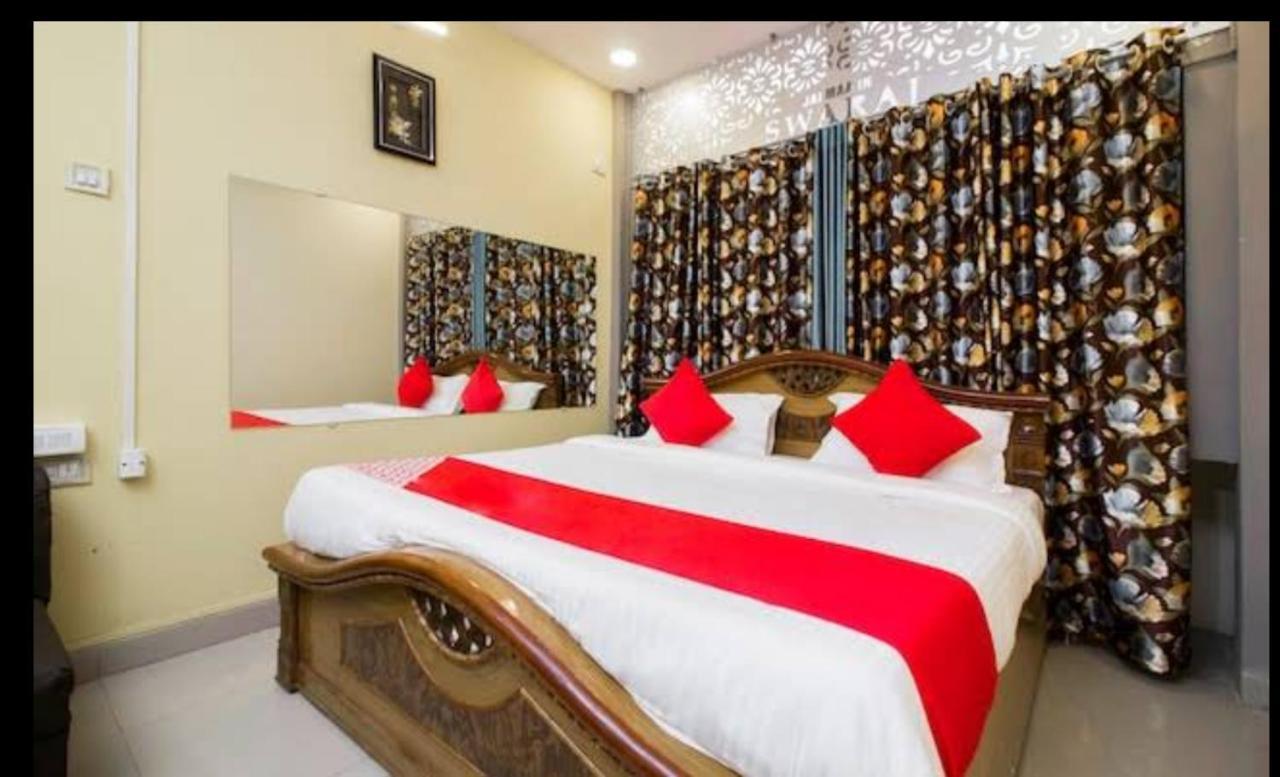 Hotel Swaraj Logde ปันเวล ภายนอก รูปภาพ