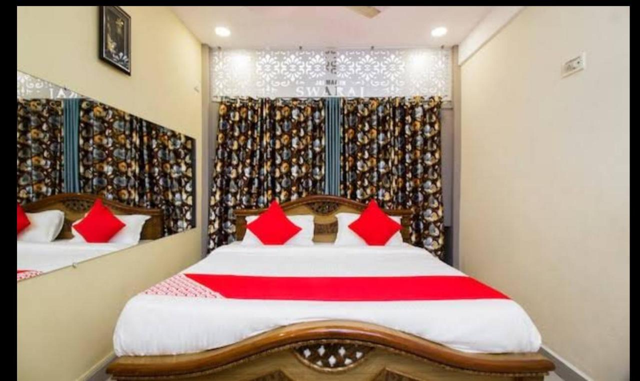 Hotel Swaraj Logde ปันเวล ภายนอก รูปภาพ